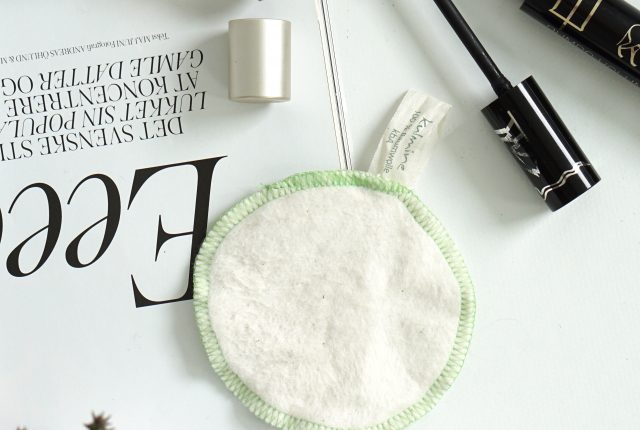 Minimalist & eco-friendly beauty essentials.